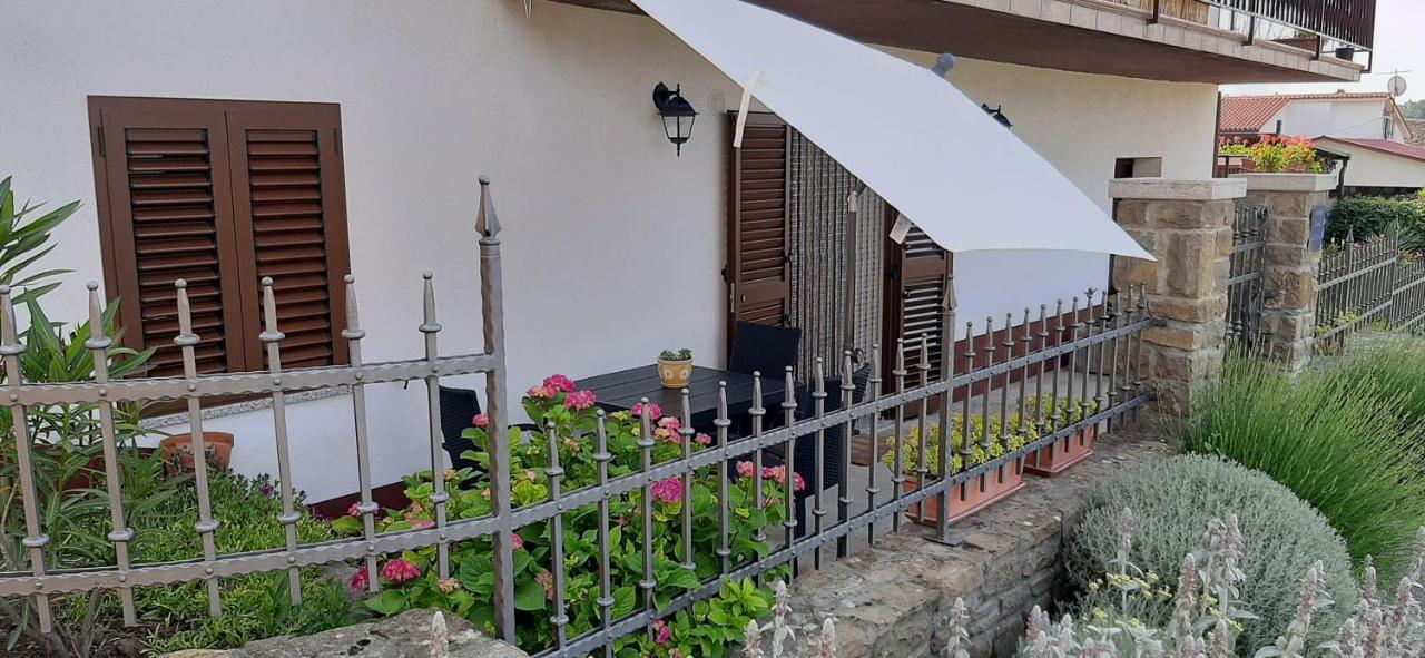 App Parenzana Apartment Grožnjan Екстериор снимка
