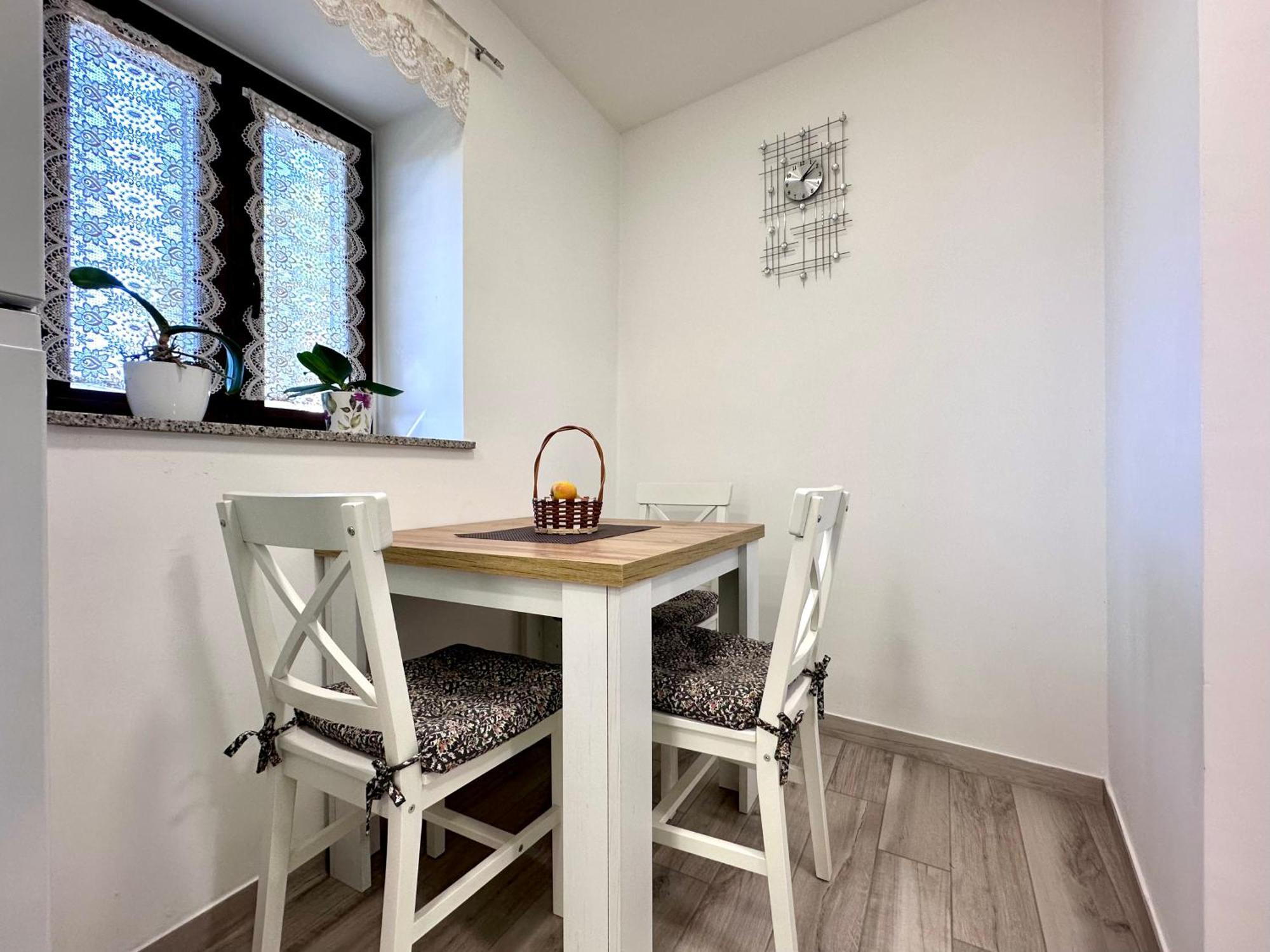 App Parenzana Apartment Grožnjan Екстериор снимка